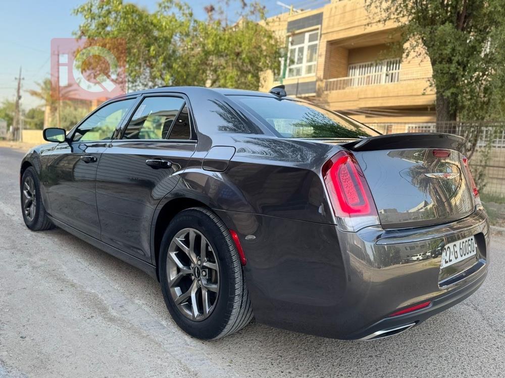 Chrysler 300